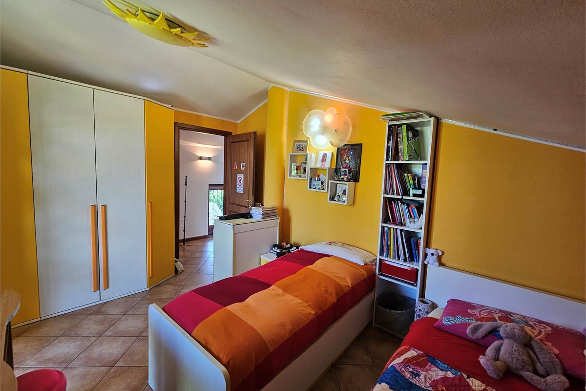 Trilocale Duplex a Bregnano 