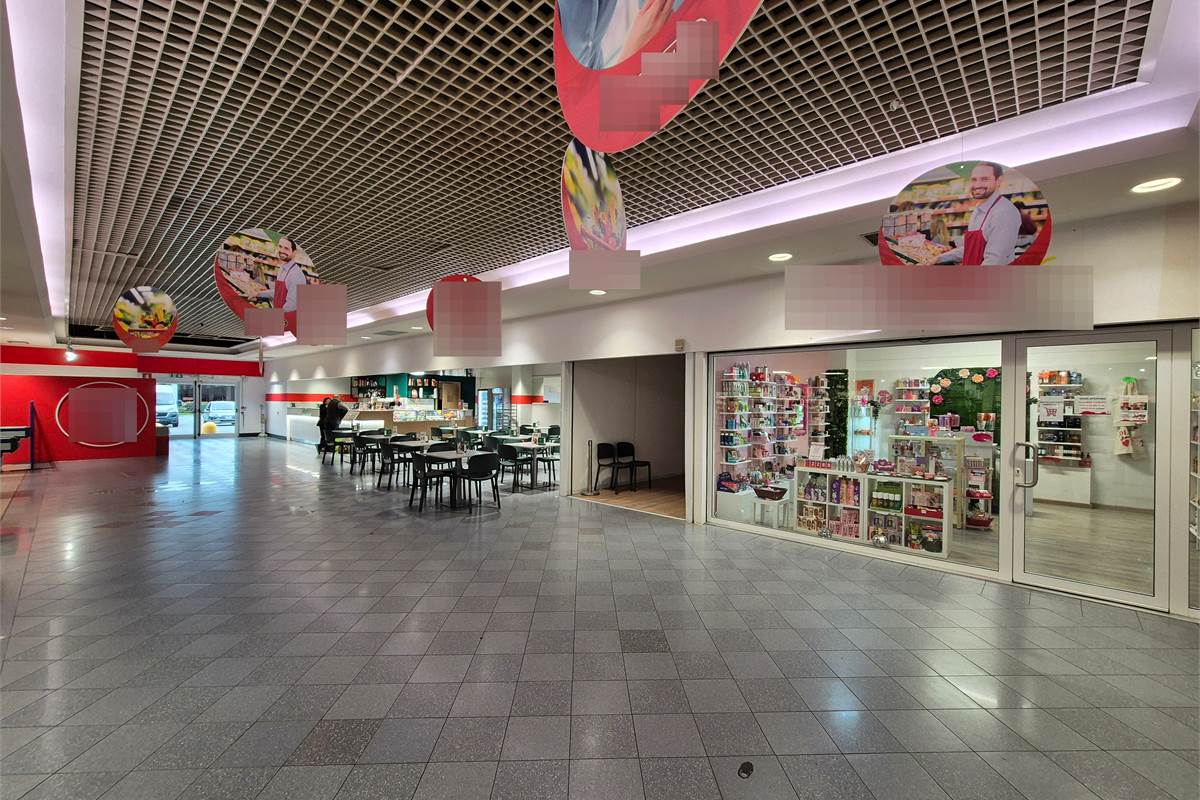 Negozio di 12 mq in posizione strategica