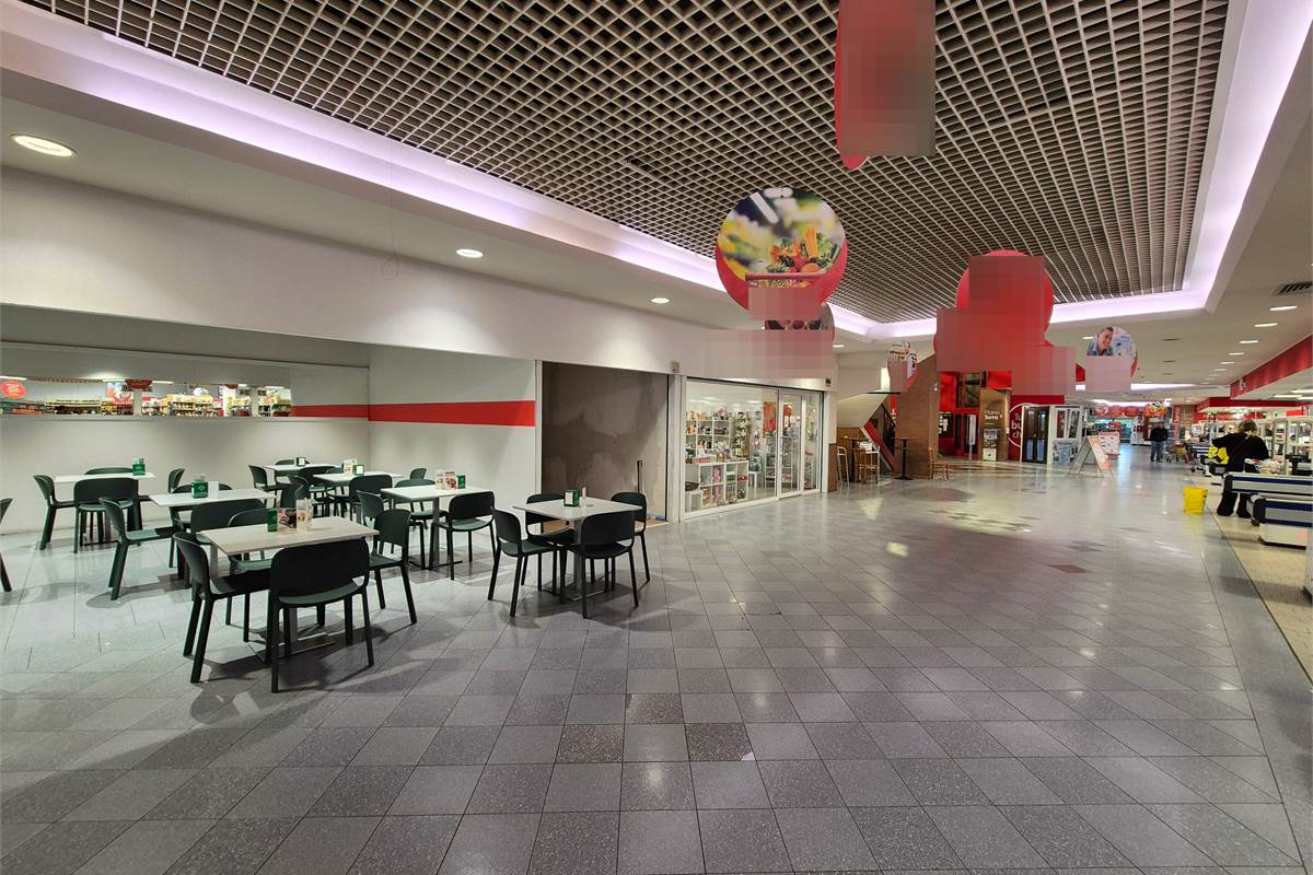 Negozio di 12 mq in posizione strategica