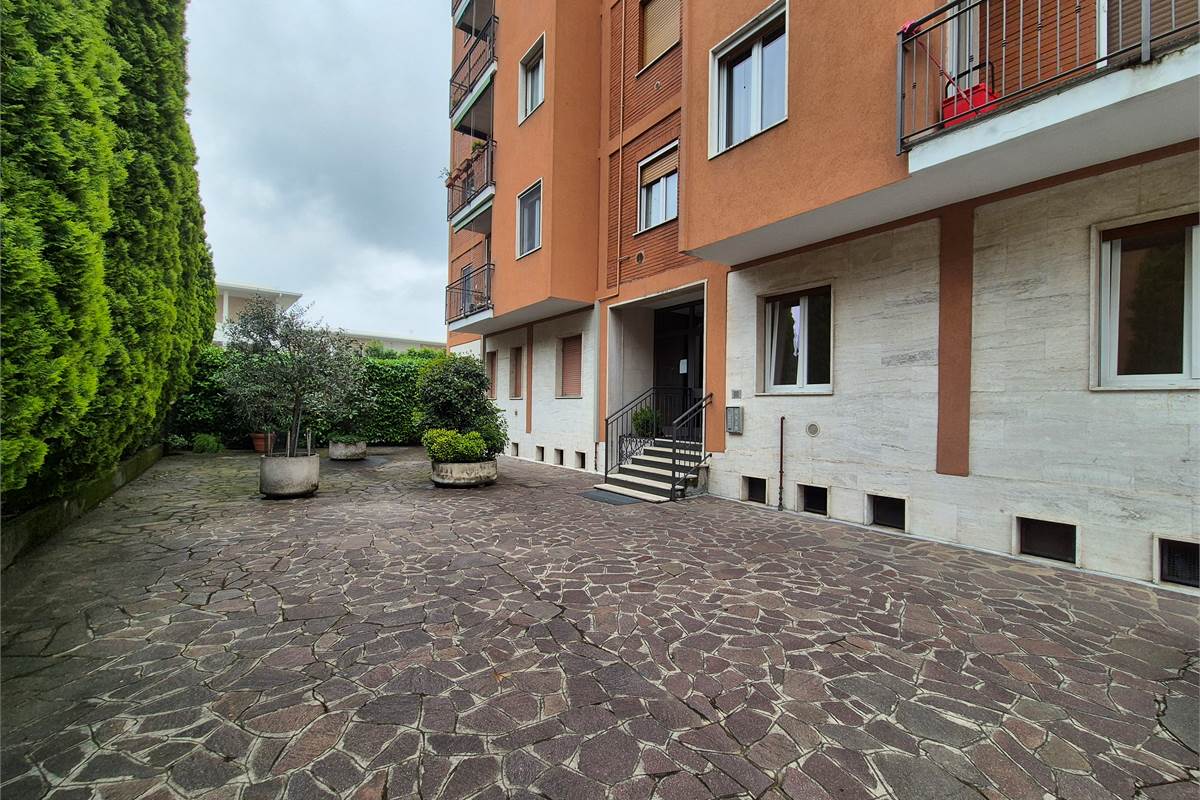 Appartamento trilocale a Vimercate