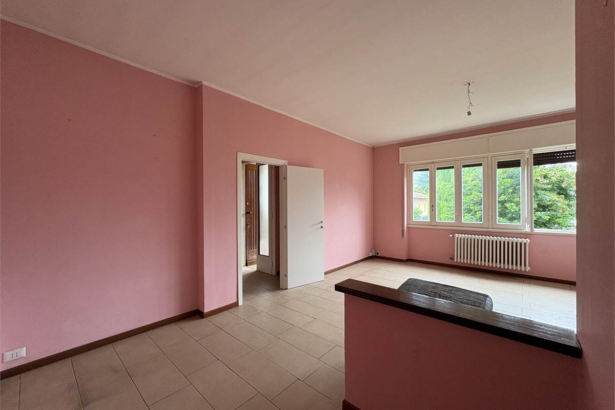 Villa Singola con Giardino a Varano Borghi