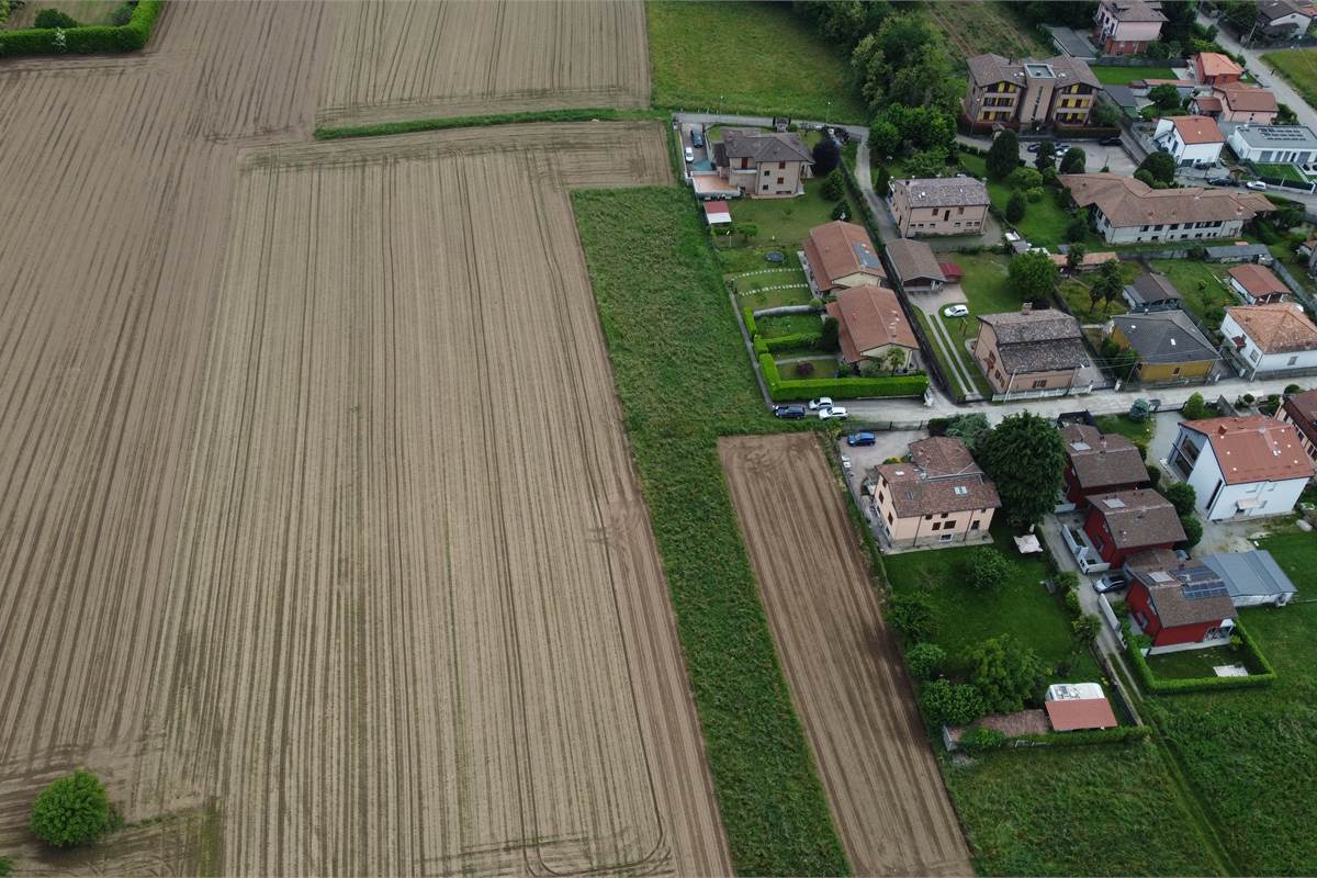 Complesso di terreni residenziali a Cermenate 