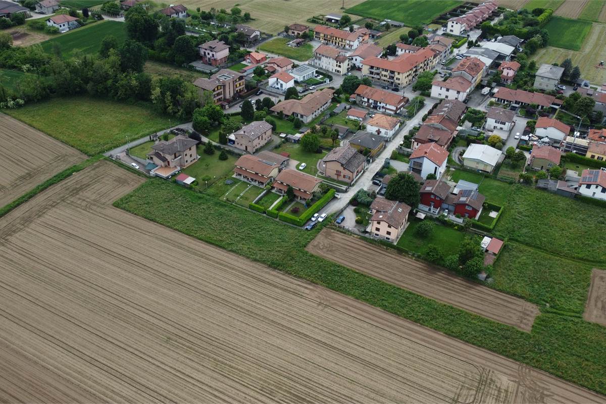 Complesso di terreni residenziali a Cermenate 