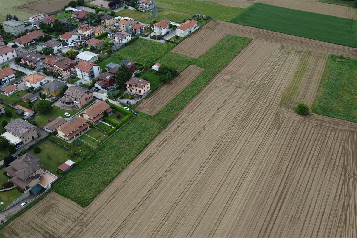 Complesso di terreni residenziali a Cermenate 