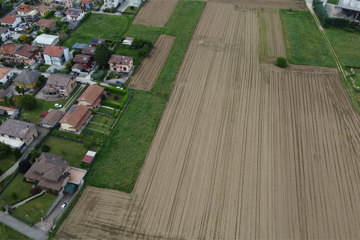 Complesso di terreni residenziali a Cermenate 