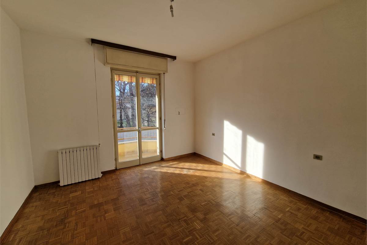 Quadrilocale con box e sottotetto