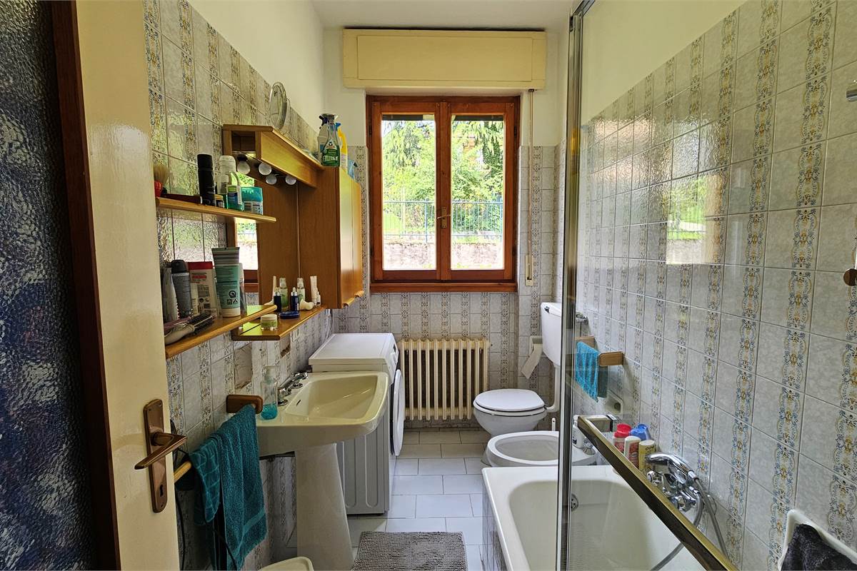 Bilocale con box singolo a Valbrona