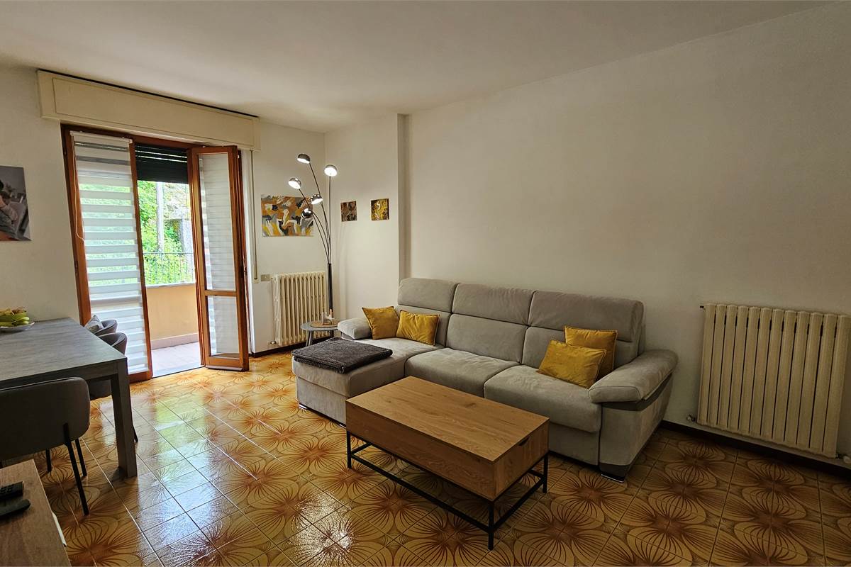 Bilocale con box singolo a Valbrona