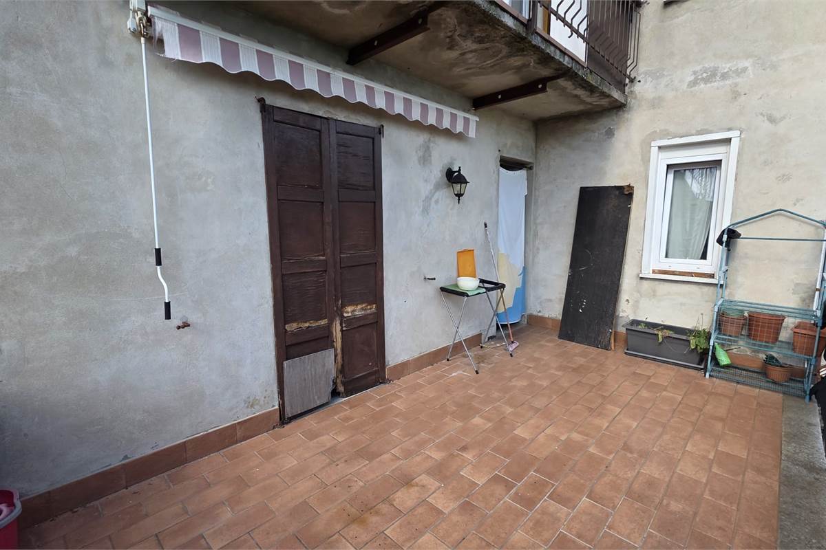 Appartamento su due livelli a Castelmarte