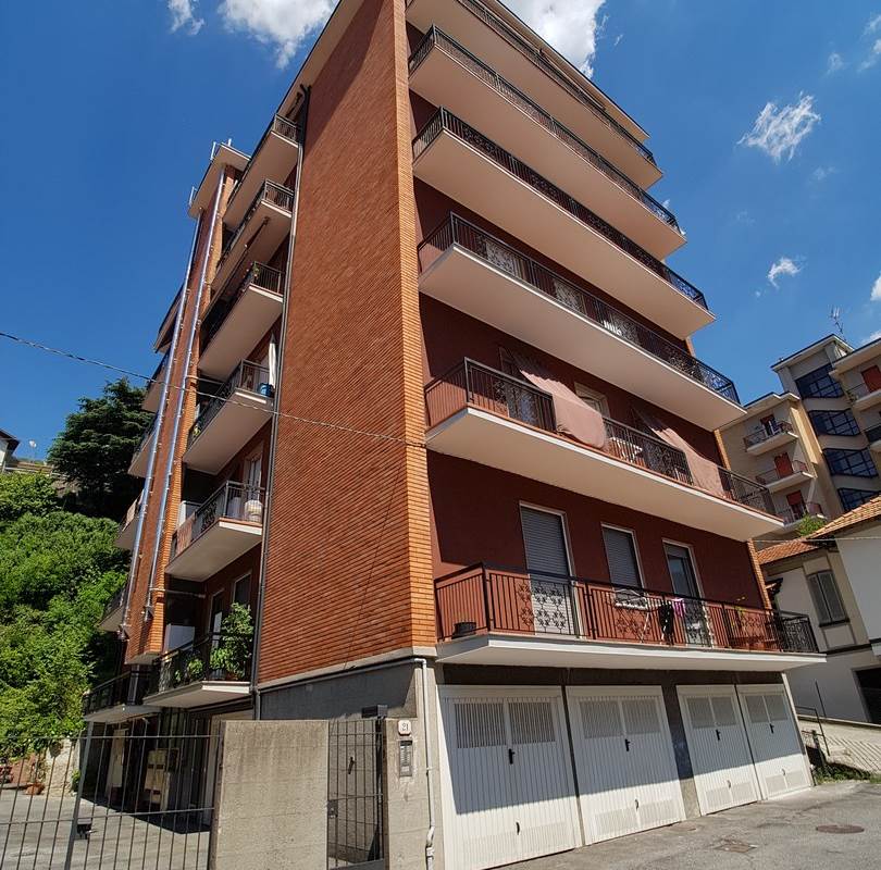Bilocale arredato a Como Monte Olimpino