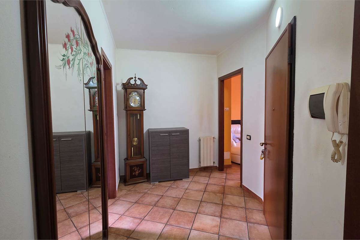 Bilocale con Box e Cantina a Malgesso