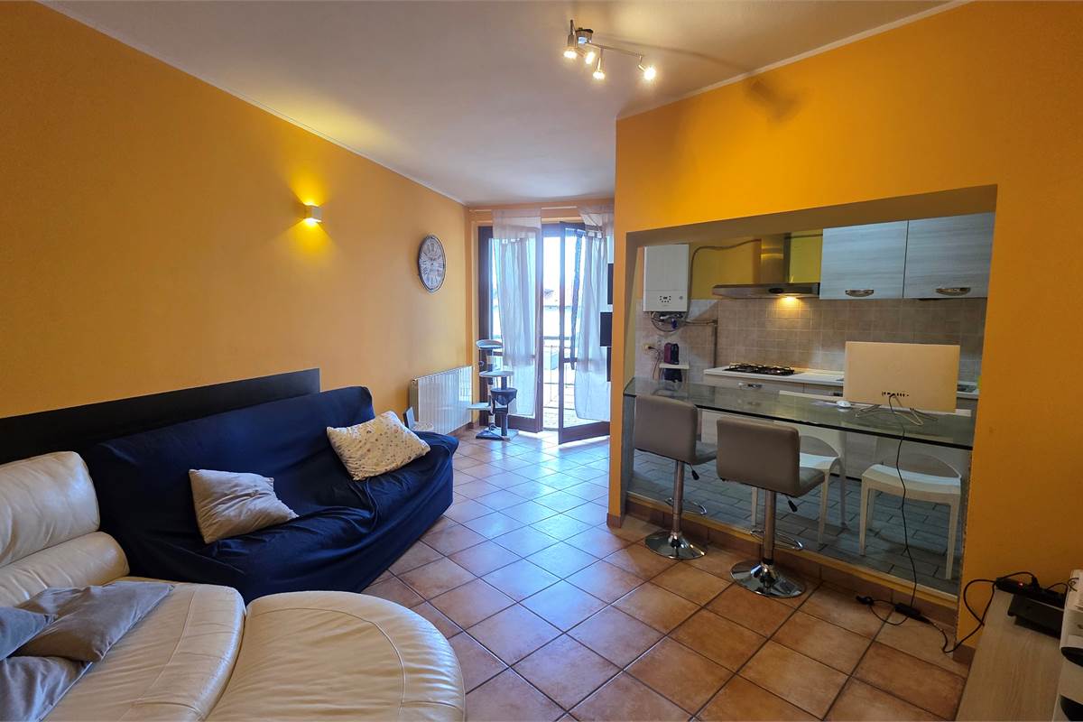 Bilocale con Box e Cantina a Malgesso