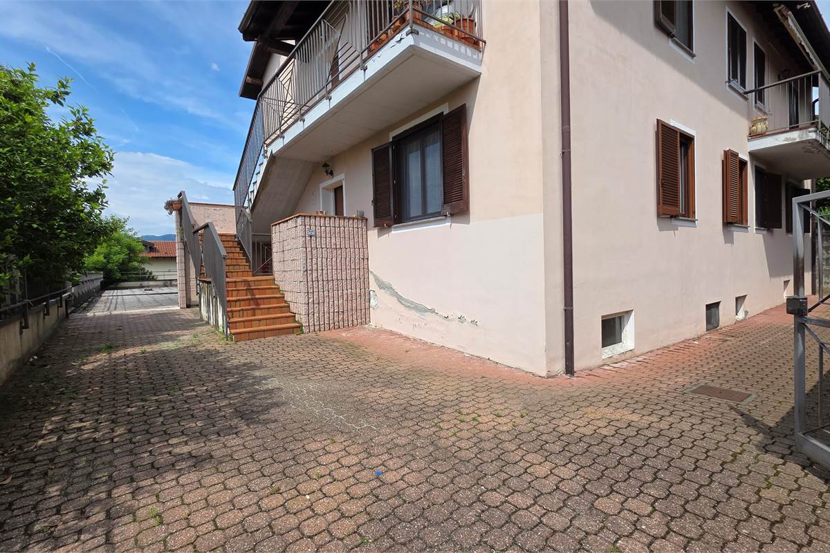 Bilocale con Box e Cantina a Malgesso