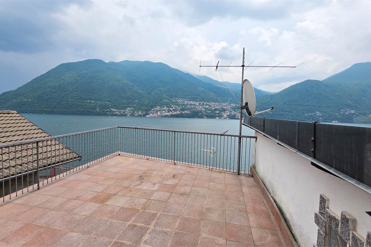 Porzione di Casa a Brienno con vista mozzafiato!