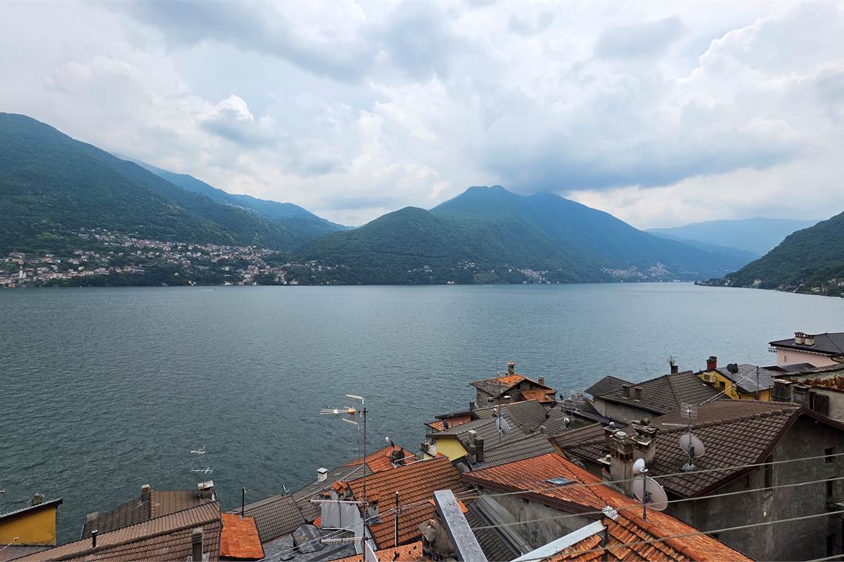 Porzione di Casa a Brienno con vista mozzafiato!