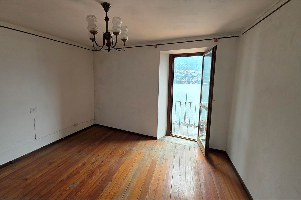 Porzione di Casa a Brienno con vista mozzafiato!