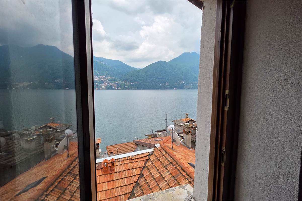 Porzione di Casa a Brienno con vista mozzafiato!