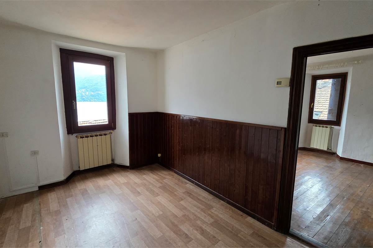 Porzione di Casa a Brienno con vista mozzafiato!