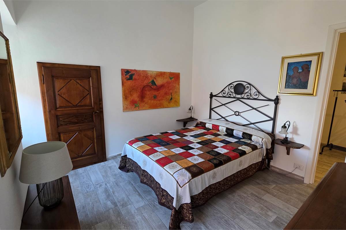 Trilocale con cantina a Moltrasio