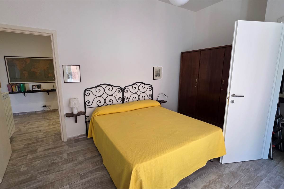 Trilocale con cantina a Moltrasio