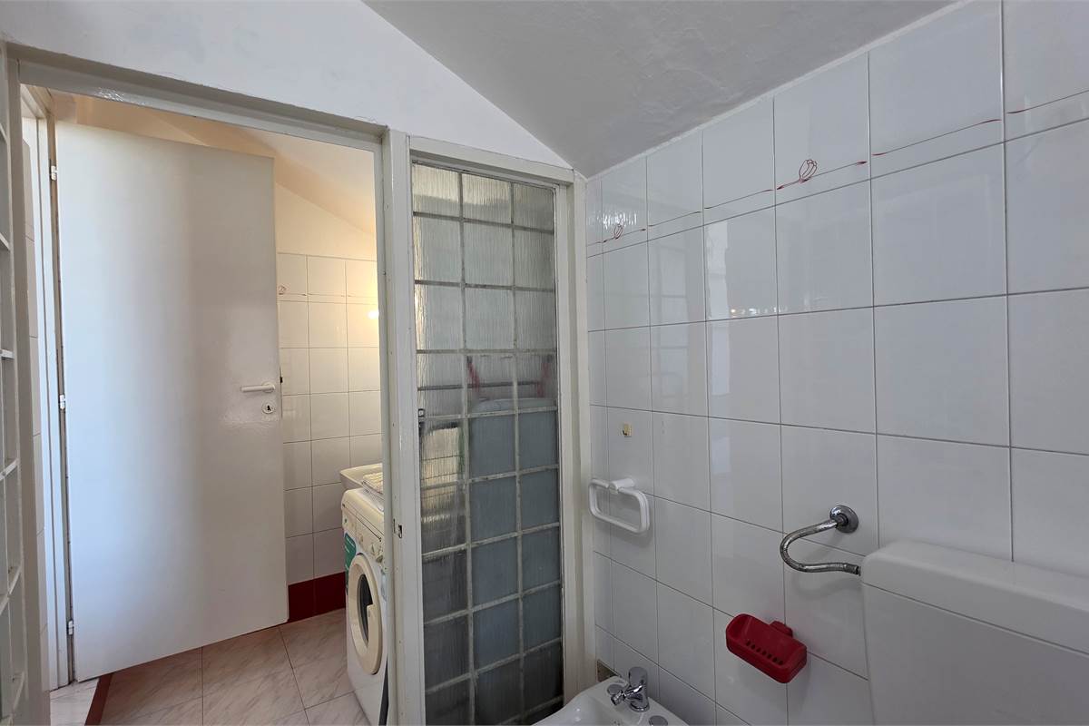 GALLARATE AMPIO MONOLOCALE CON TERRAZZO 