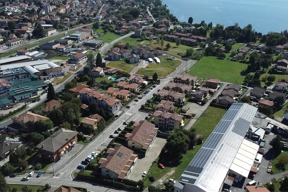 Villa a Schiera centrale a Ternate