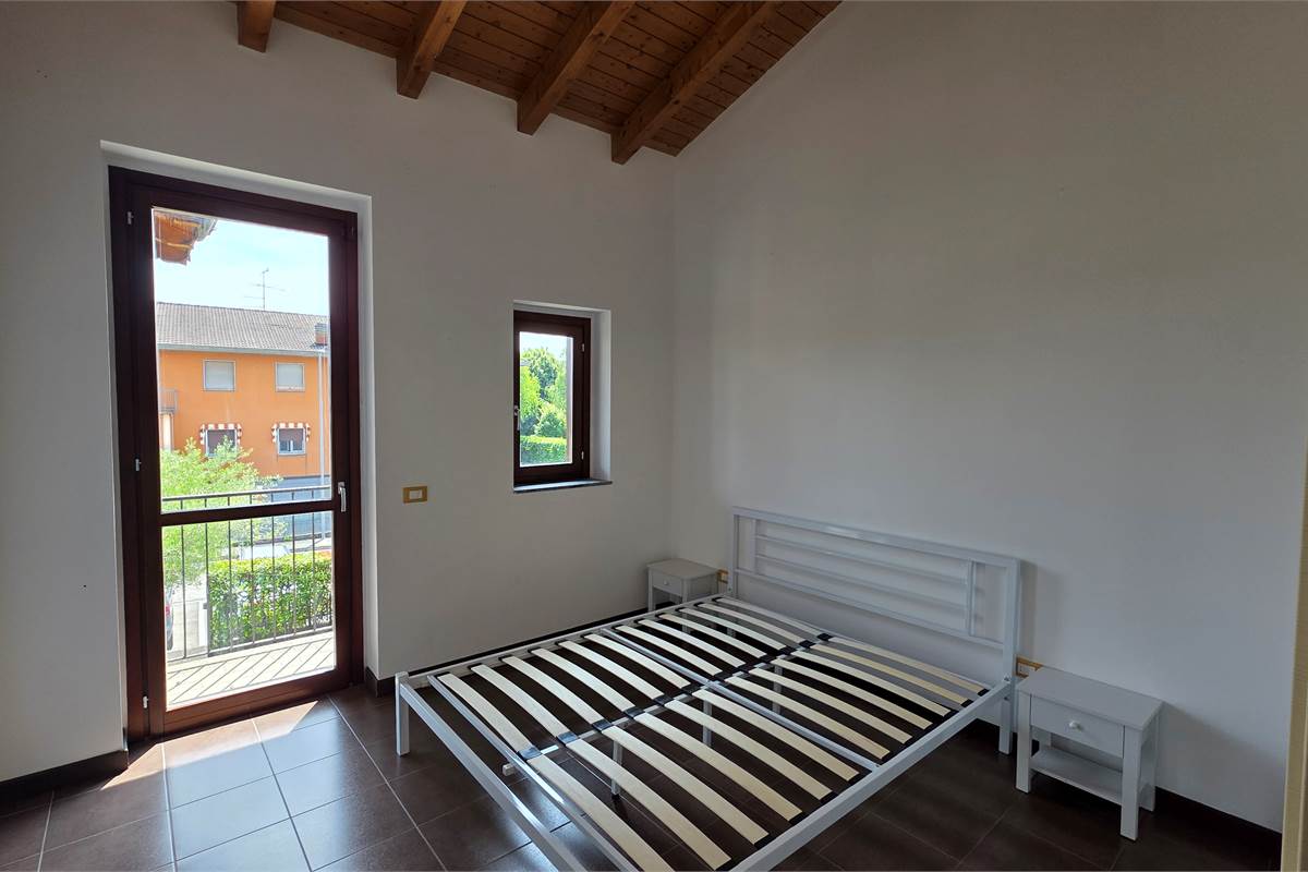 Villa a Schiera centrale a Ternate