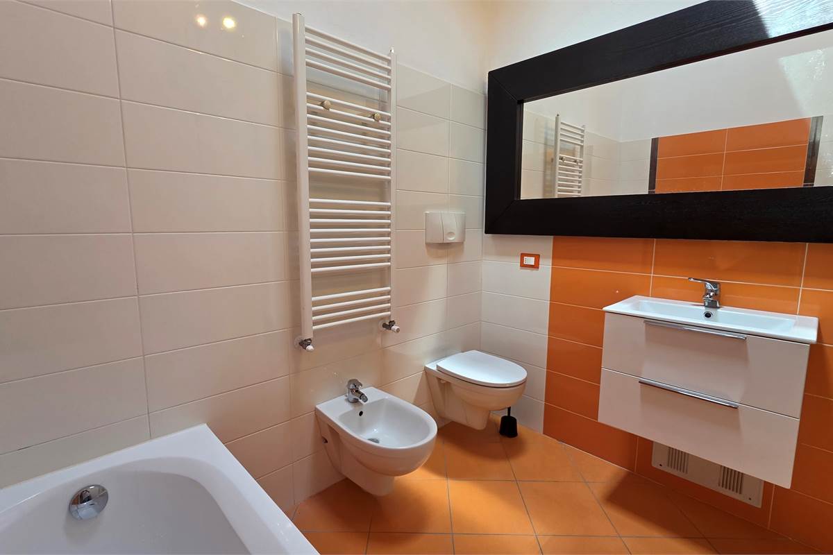 Villa a Schiera centrale a Ternate