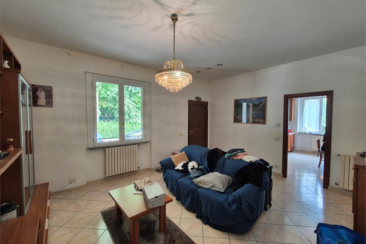 Villa singola con due appartamenti Cesano Maderno