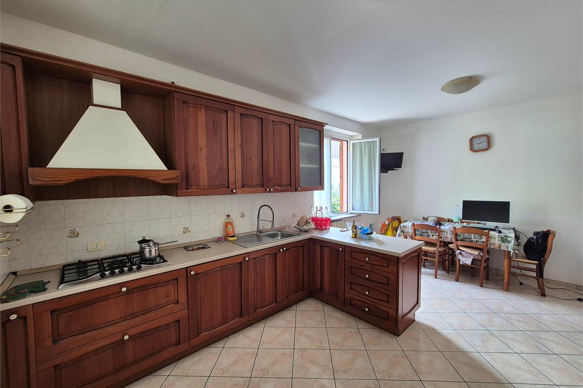 Villa singola con due appartamenti Cesano Maderno