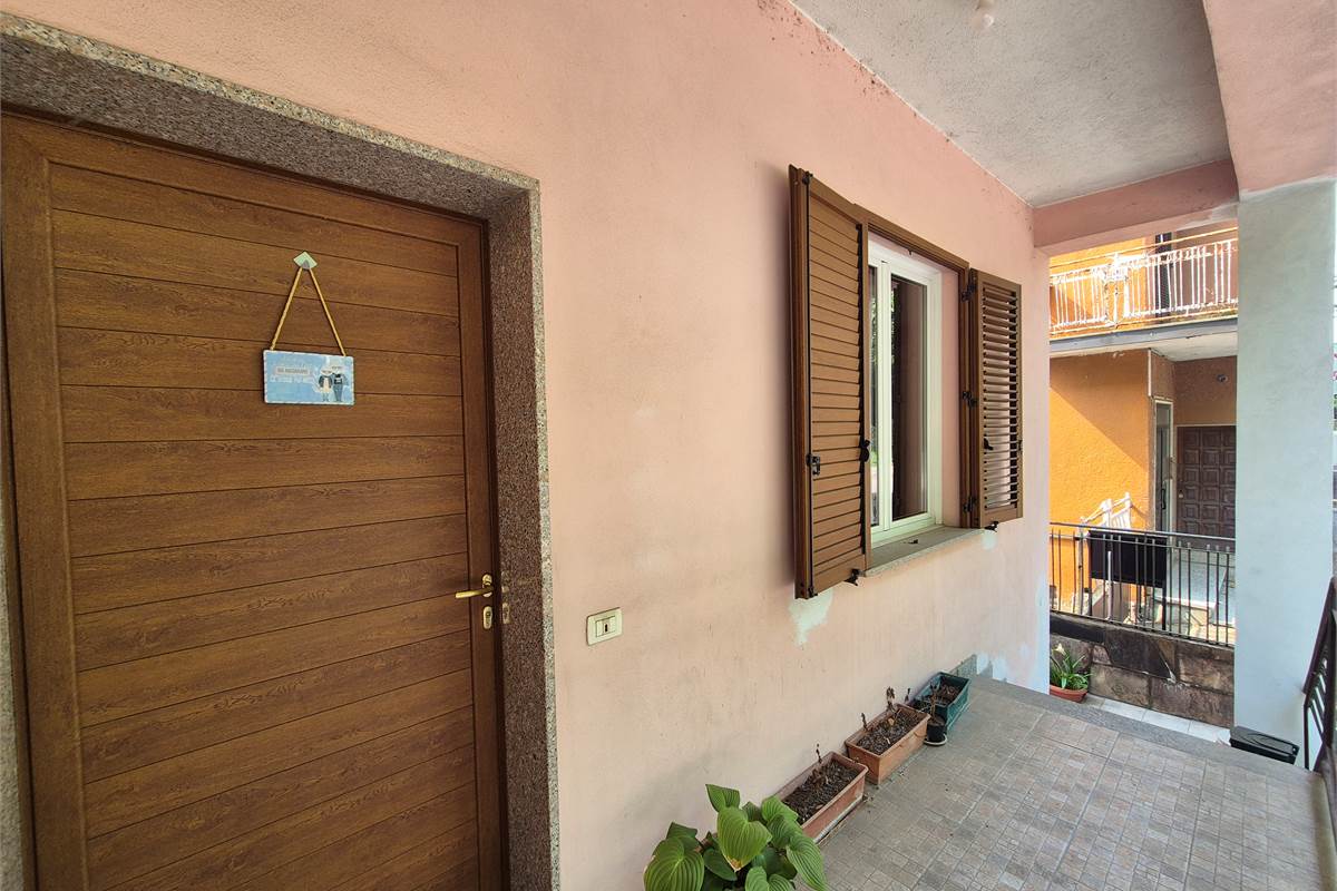 Villa singola con due appartamenti Cesano Maderno