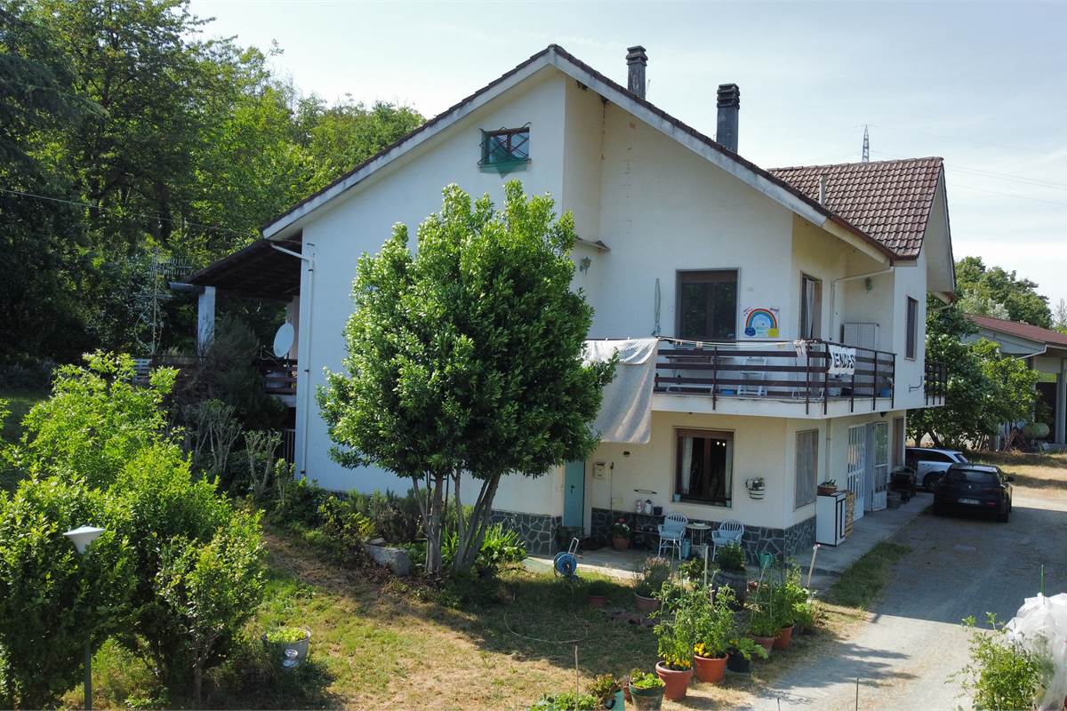 Spettacolare proprietà in vendita a Melazzo