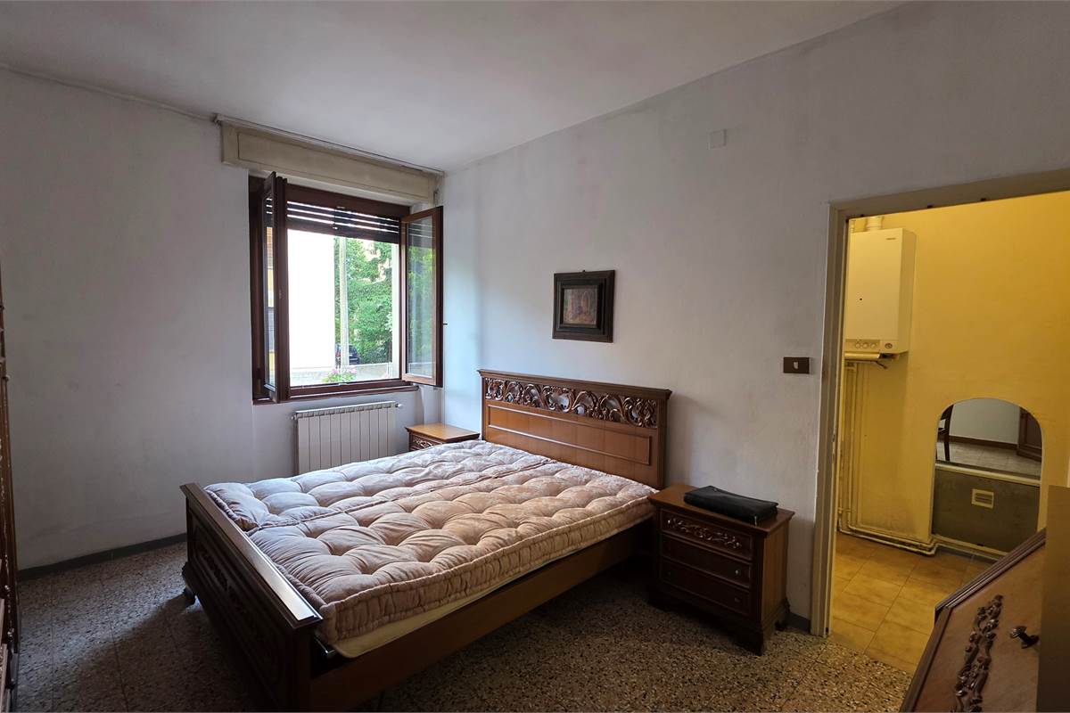 Varese bilocale con cantina al piano rialzato 