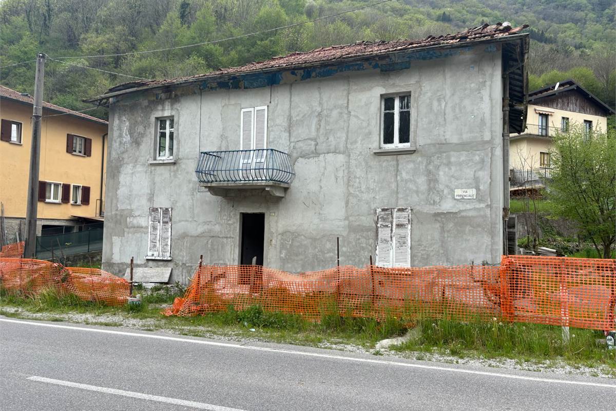 Villa Singola a Lasnigo 