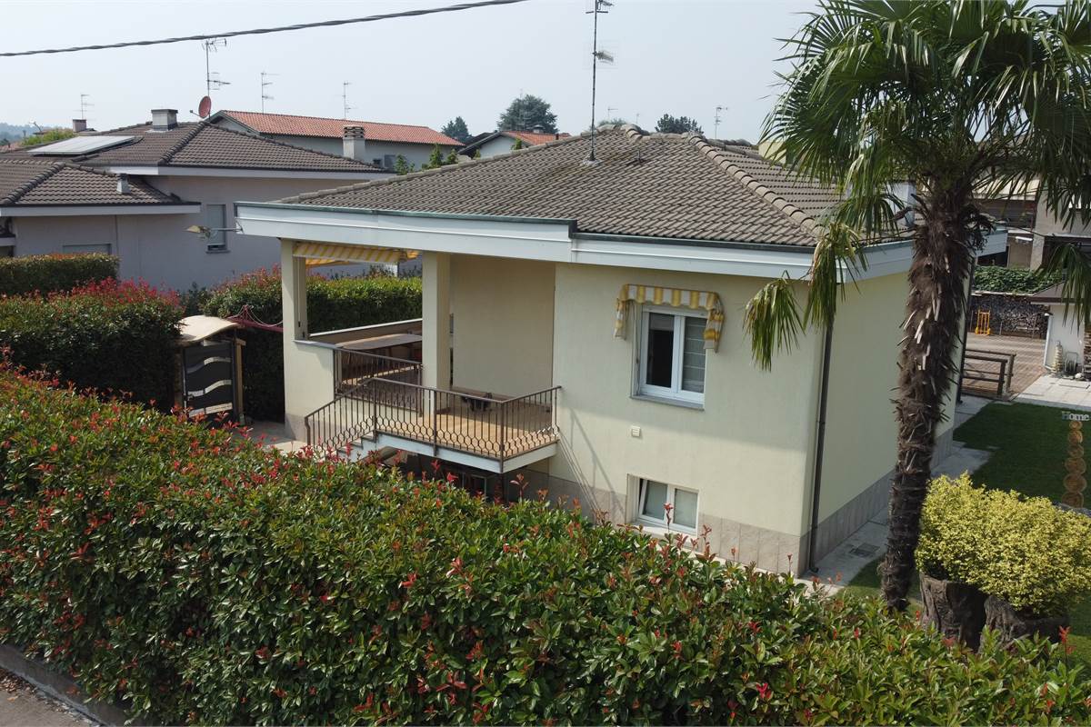  Villa indipendente a Lonate Ceppino