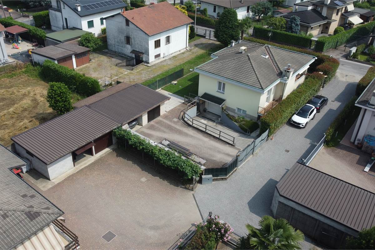  Villa indipendente a Lonate Ceppino