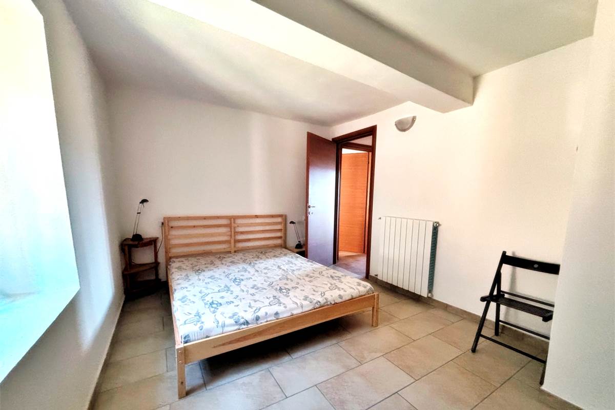 Porzione di Casa Indipendente a Cadegliano Viconago con 2 appartamenti