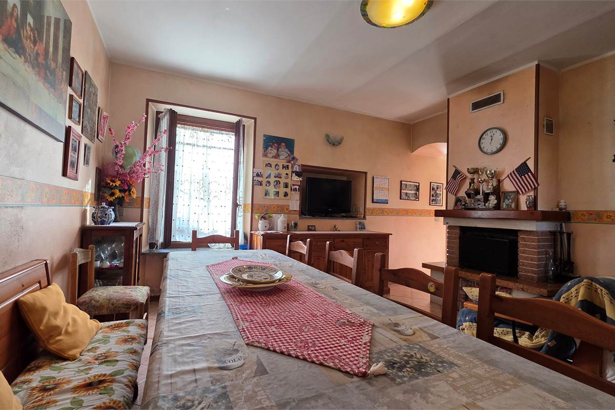 Villa a schiera a Dormelletto 