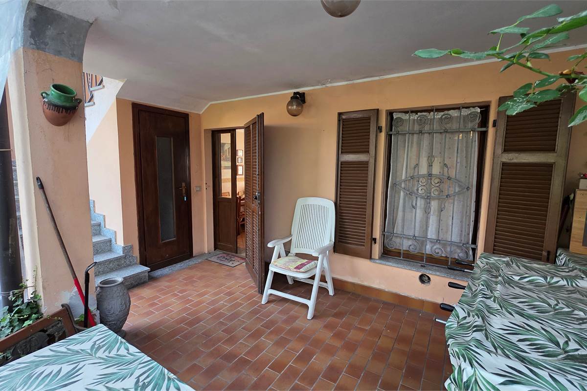 Villa a schiera a Dormelletto 