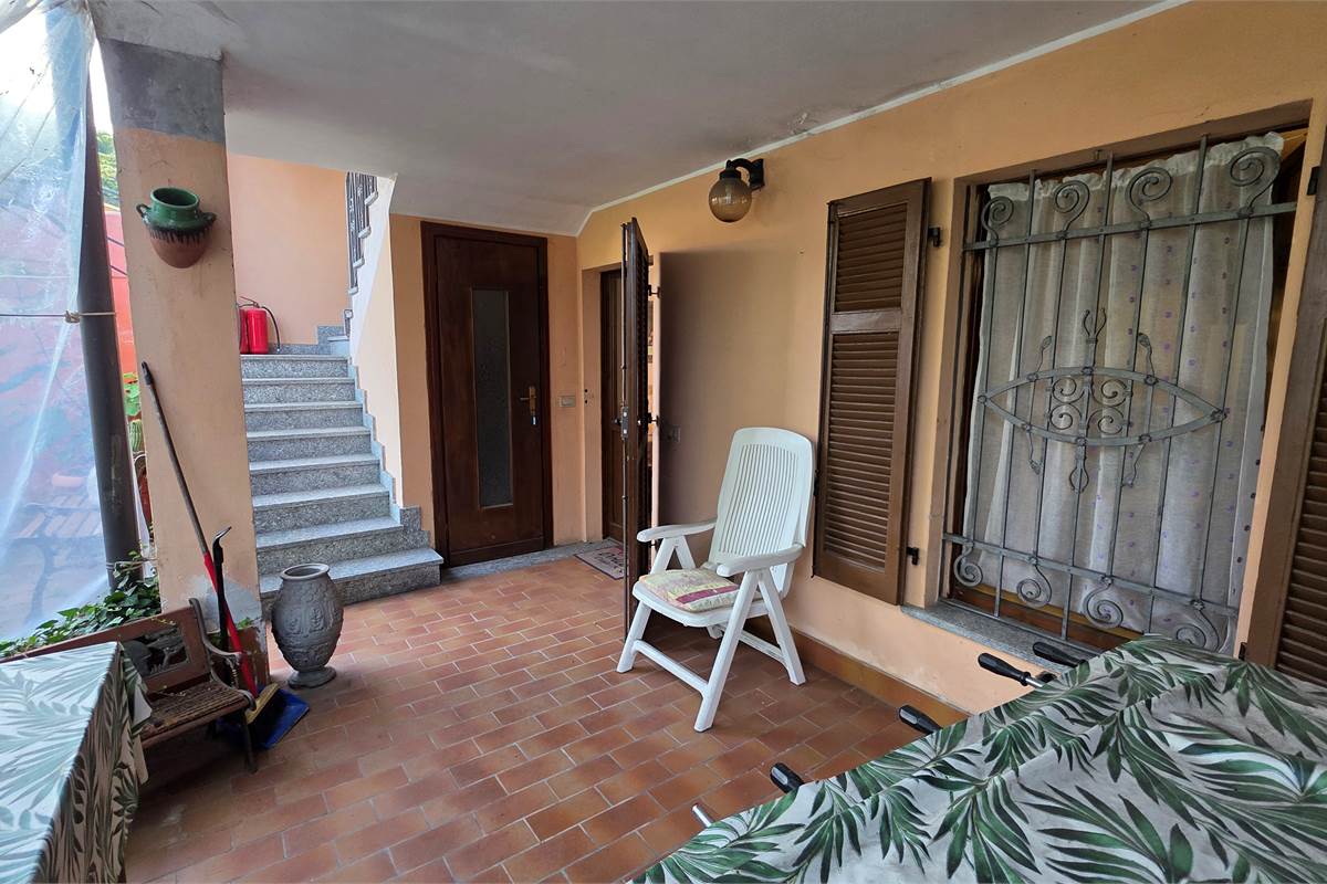 Villa a schiera a Dormelletto 