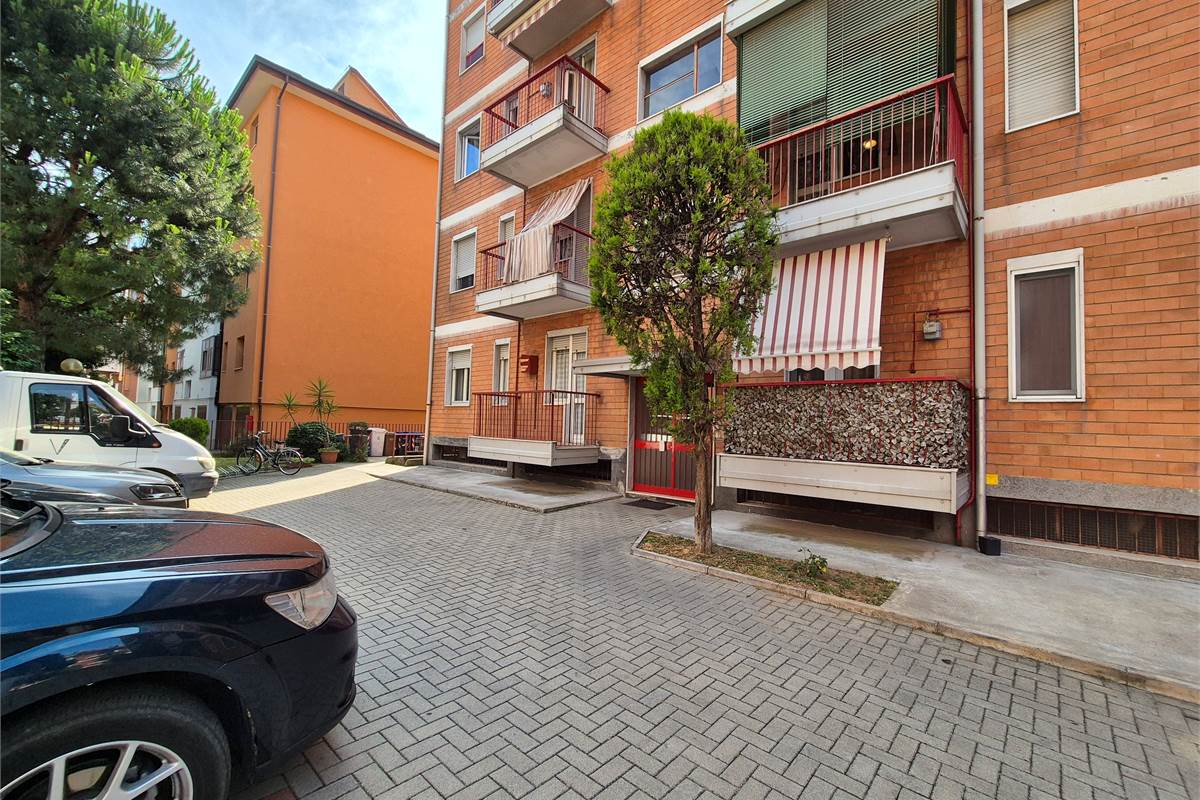 Trilocale con cantina a Nerviano