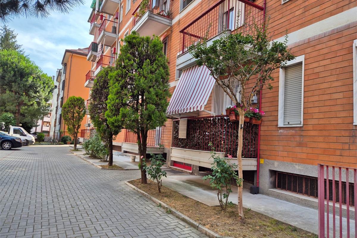 Trilocale con cantina a Nerviano