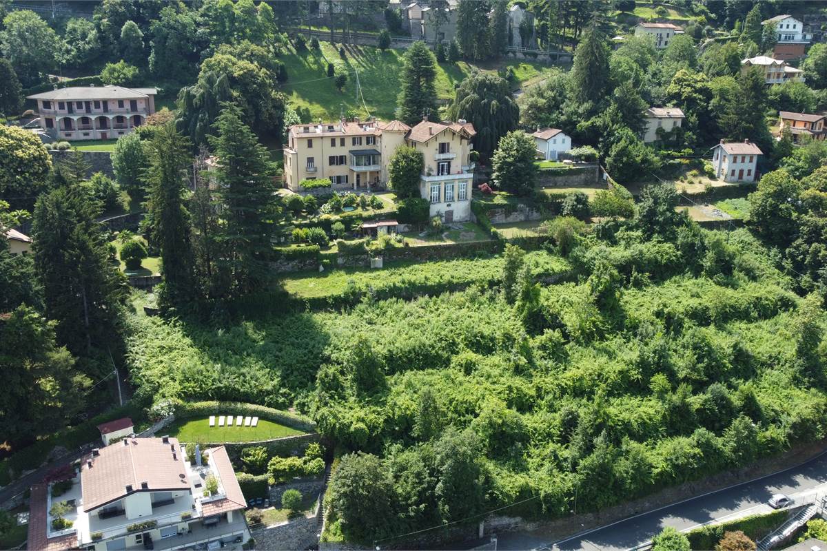 Spettacolare Attico su due livelli con bellissima Vista Lago di Como