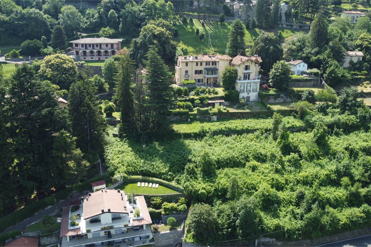 Spettacolare Attico su due livelli con bellissima Vista Lago di Como