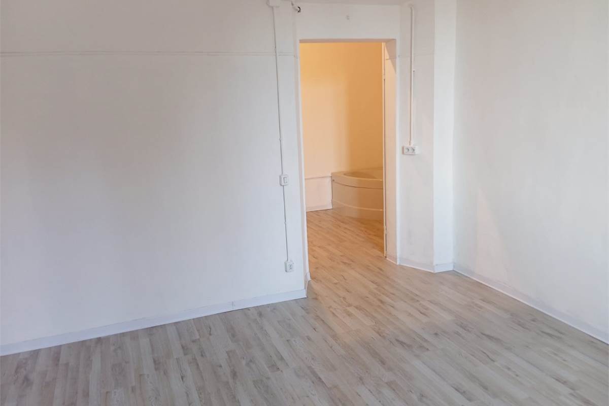 Negozio in vendita, ottima visibilità e posizione strategica alle porte di Como