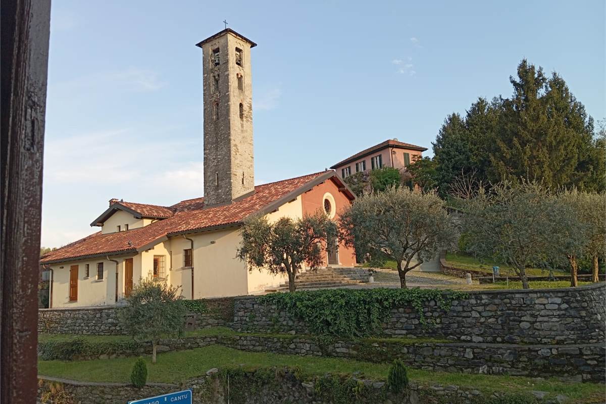 Negozio in vendita, ottima visibilità e posizione strategica alle porte di Como