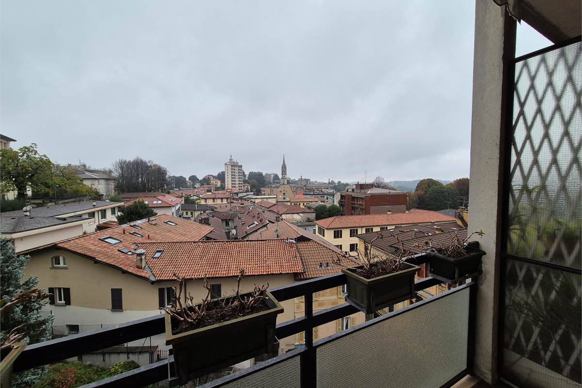 Trilocale in Piazza a Cantù