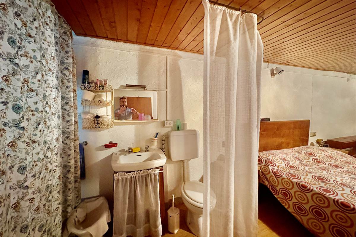 Porzione di casa con GIARDINO a CHIURO