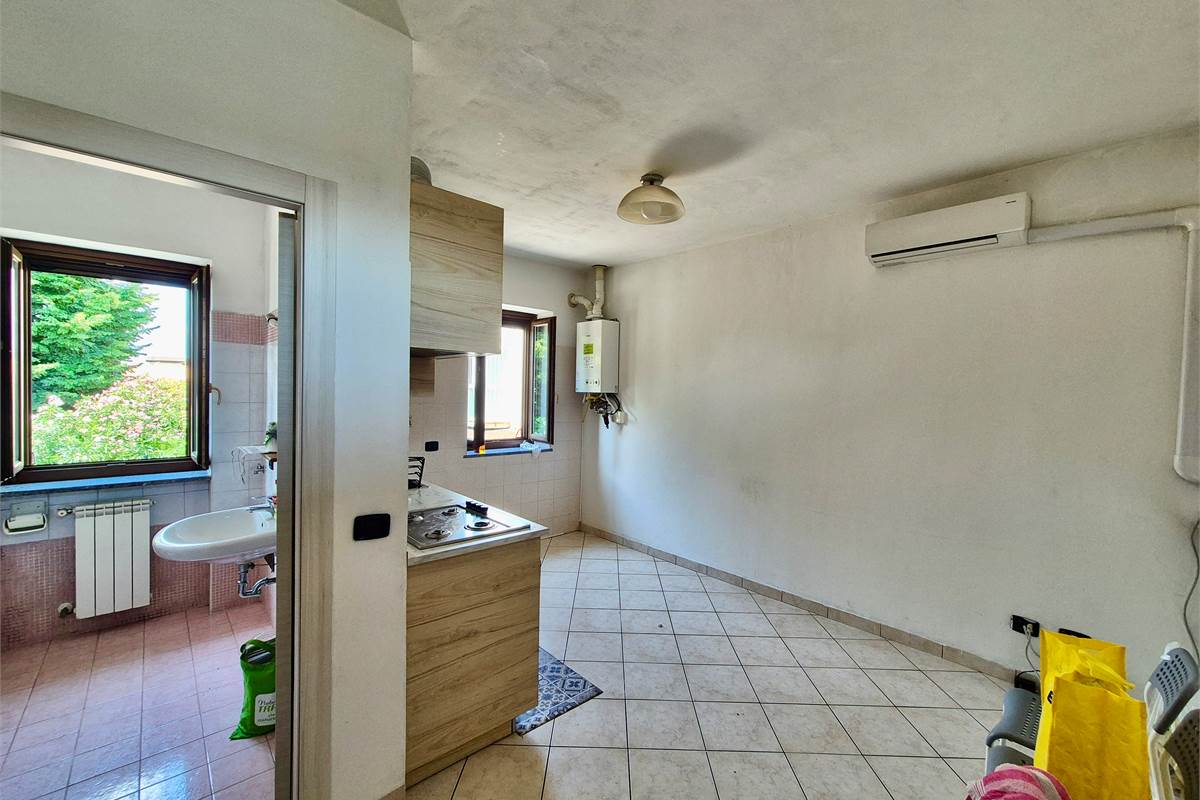 Fagnano Olona ottimo investimento! Bilocale in corte con cantina