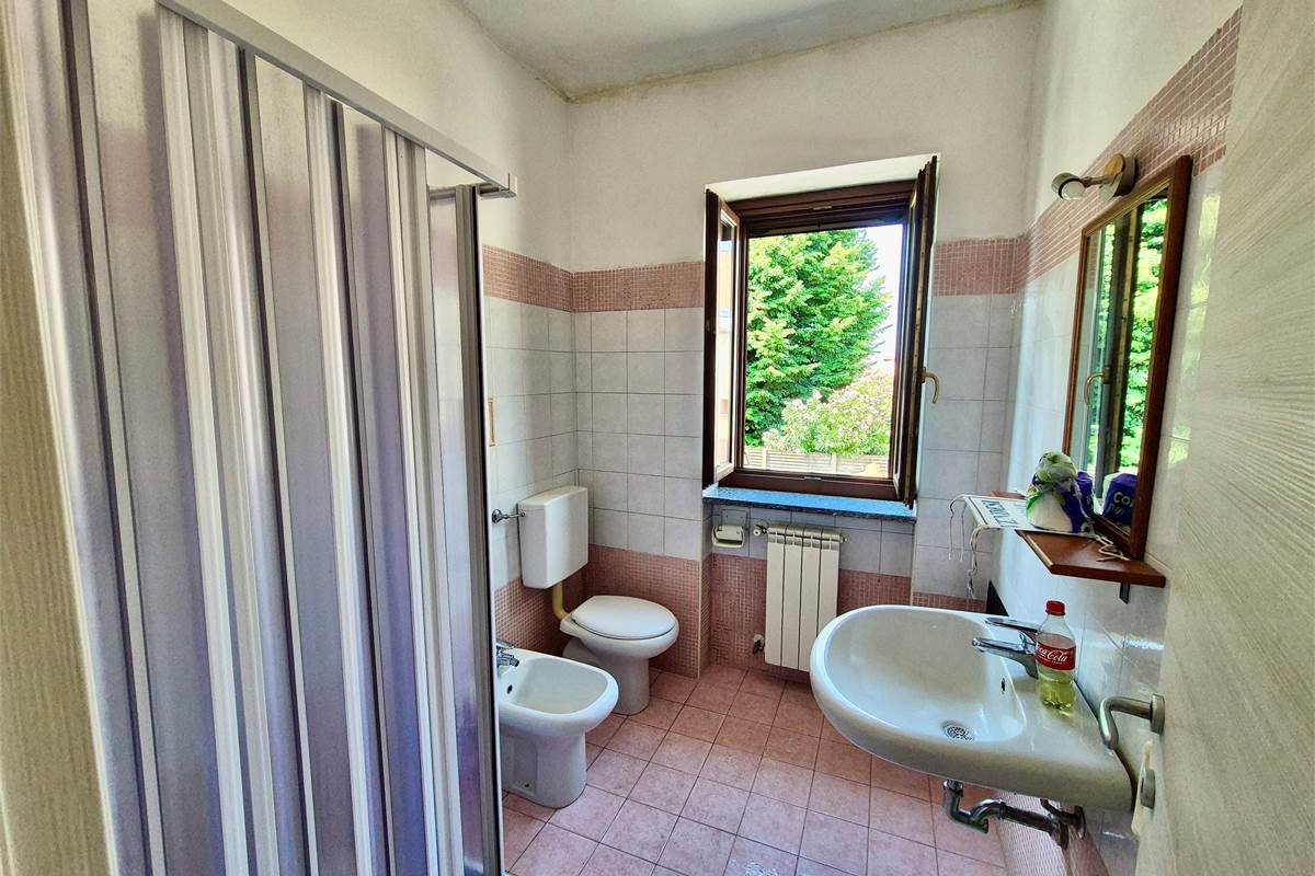 Fagnano Olona ottimo investimento! Bilocale in corte con cantina